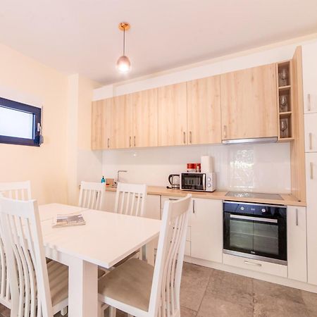 Green Bay Apartments Morinj Котор Экстерьер фото