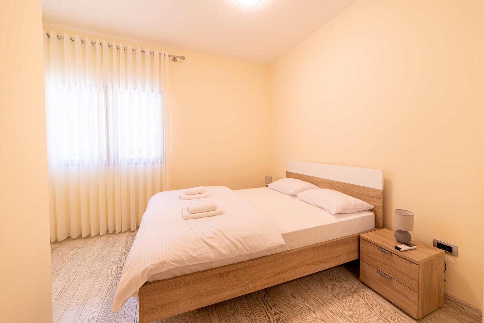 Green Bay Apartments Morinj Котор Экстерьер фото