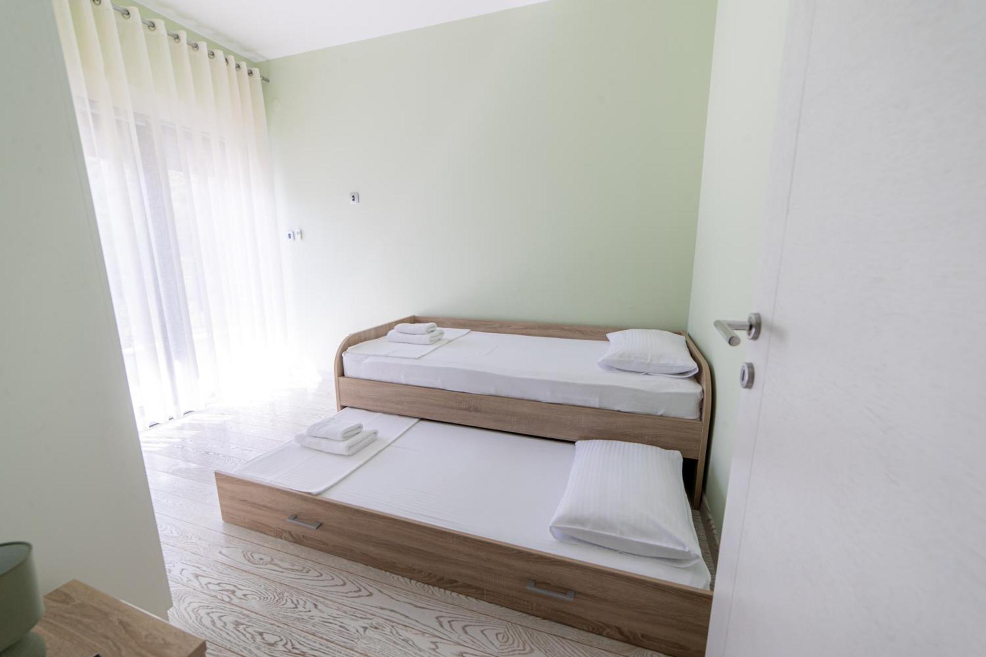Green Bay Apartments Morinj Котор Экстерьер фото