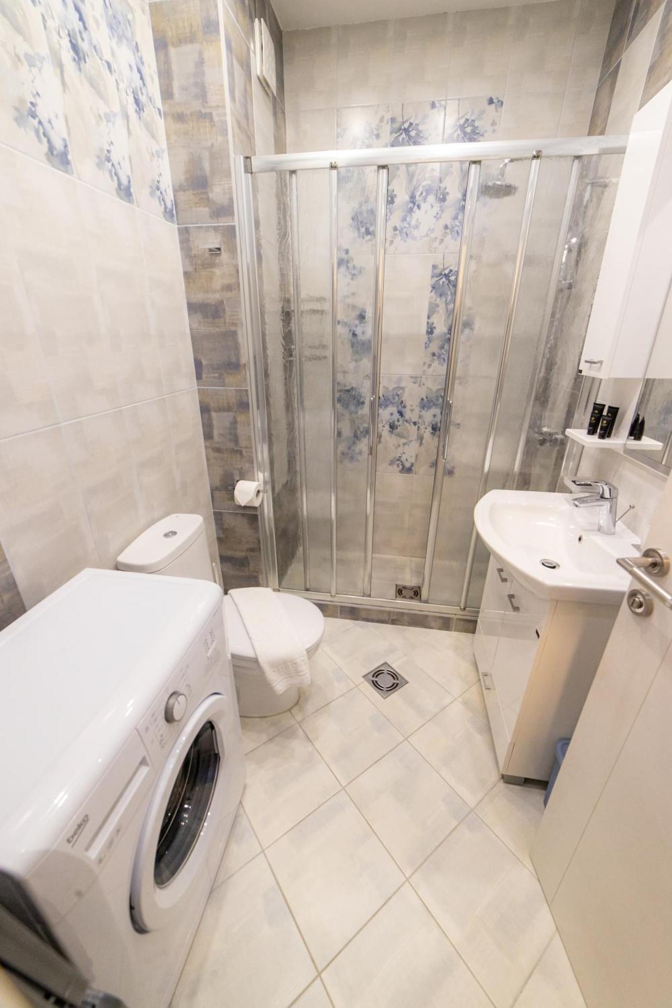 Green Bay Apartments Morinj Котор Экстерьер фото