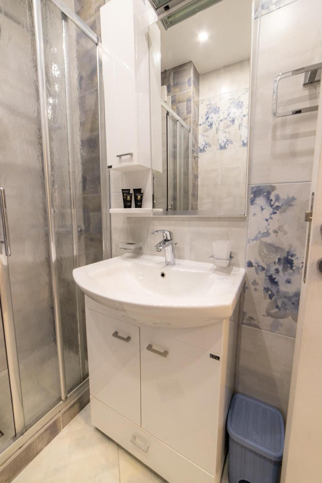 Green Bay Apartments Morinj Котор Экстерьер фото