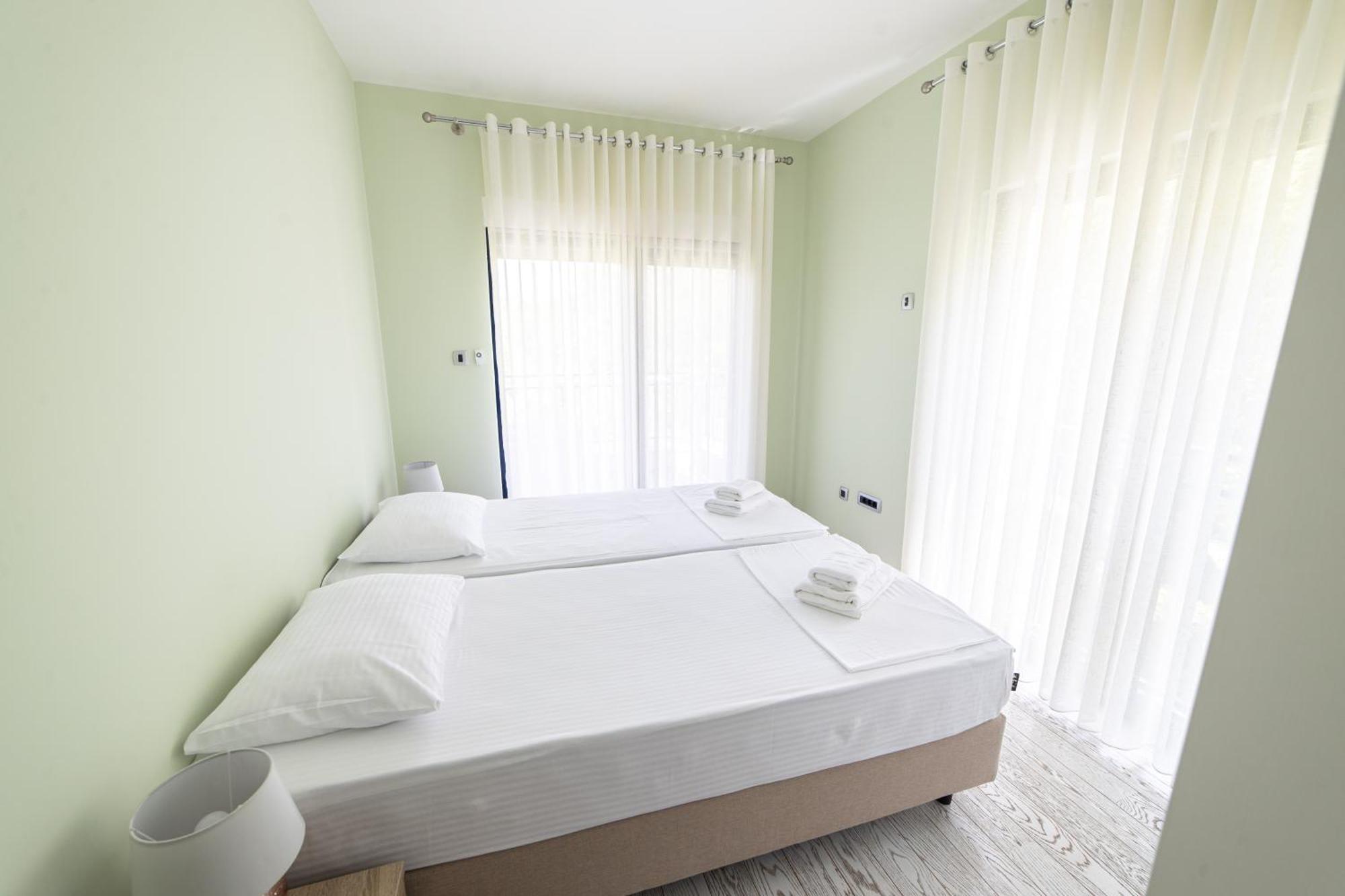 Green Bay Apartments Morinj Котор Экстерьер фото