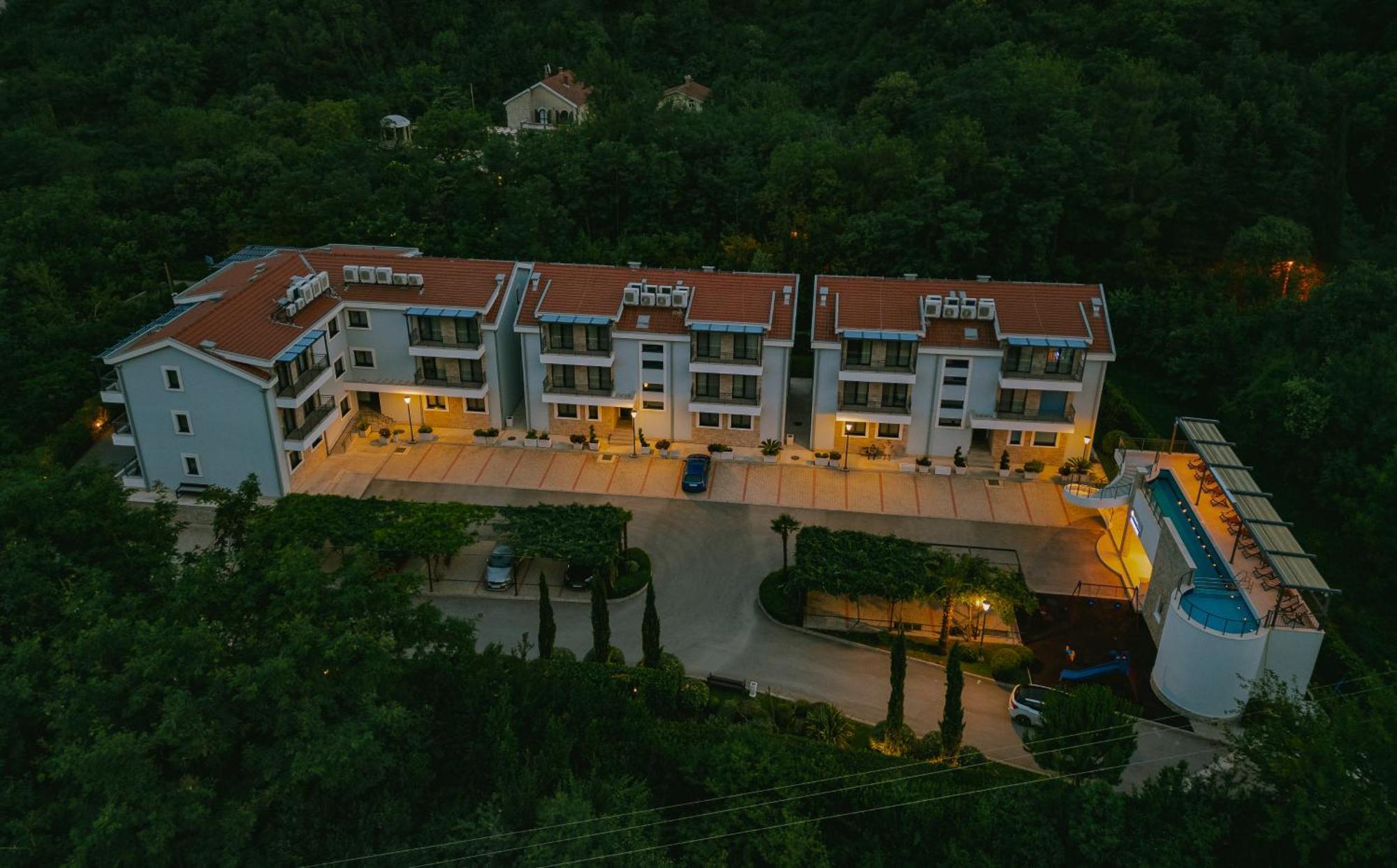 Green Bay Apartments Morinj Котор Экстерьер фото