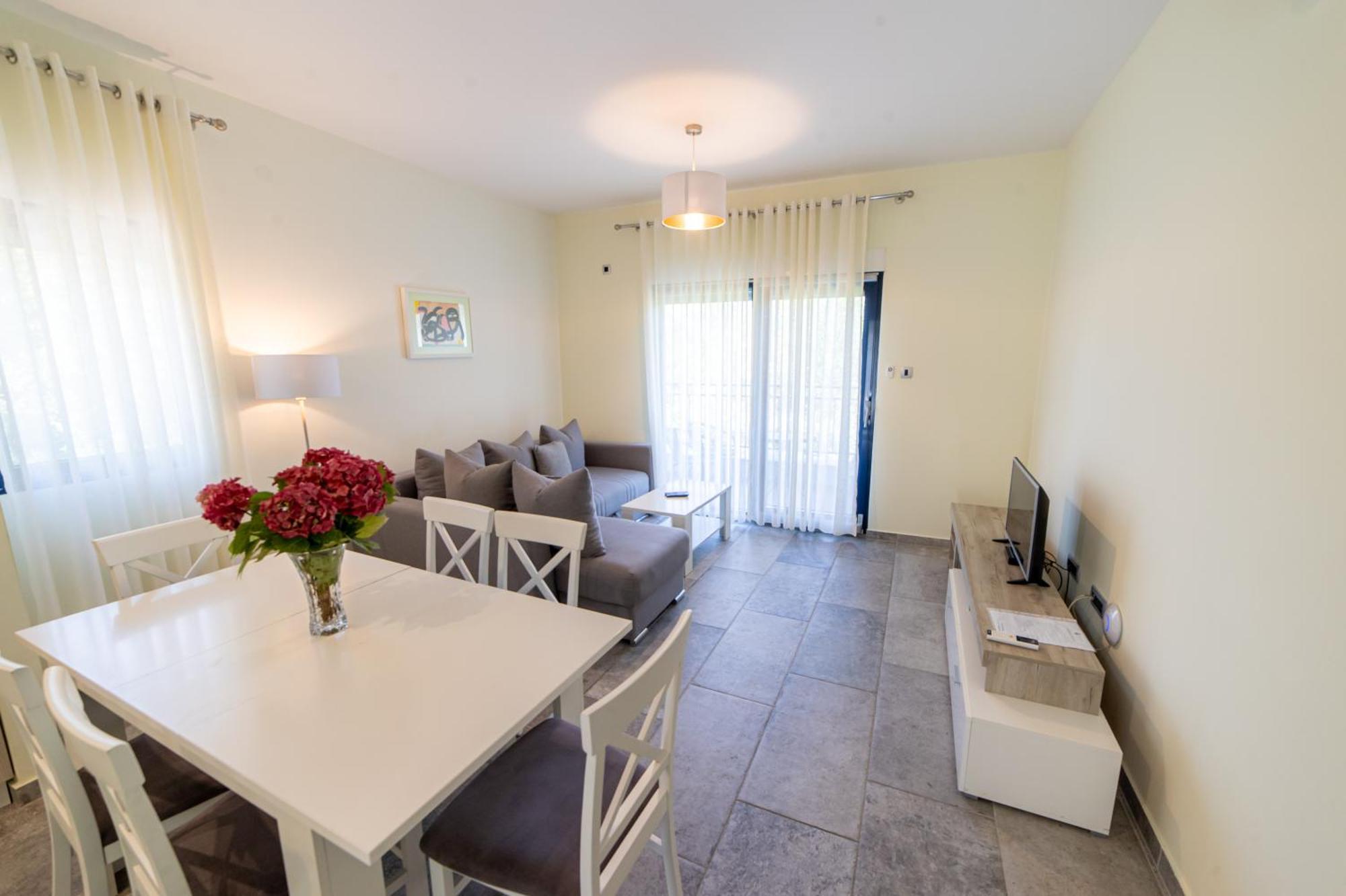 Green Bay Apartments Morinj Котор Экстерьер фото